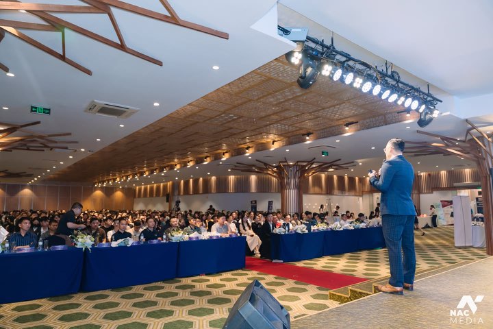 Hội trường sự kiện GGH 2025 kín chỗ ngồi
